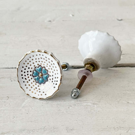 Saphira – Turquoise Gilded Bloom Knob