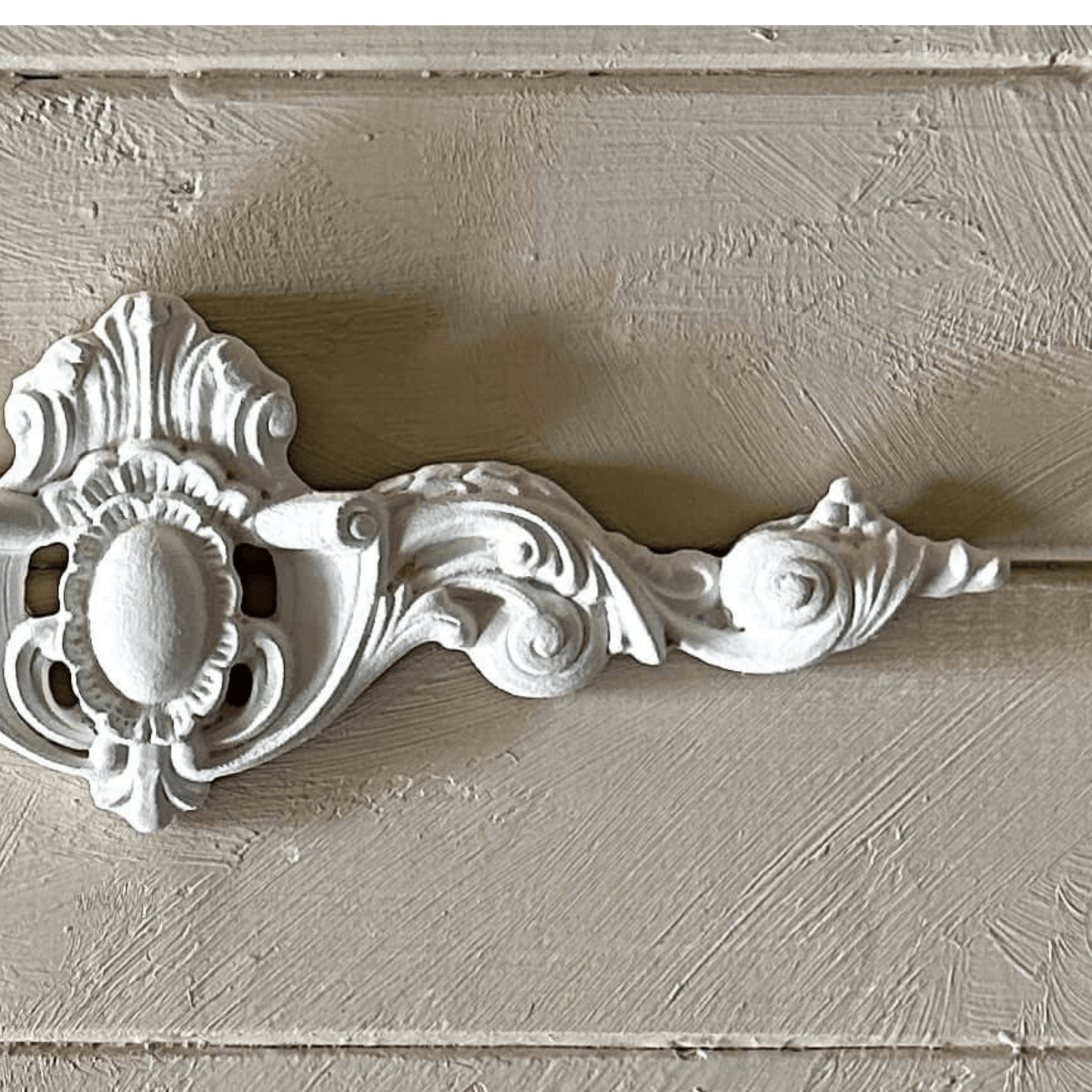 Pediment 015 - Resin Applique for Furniture & Crafts