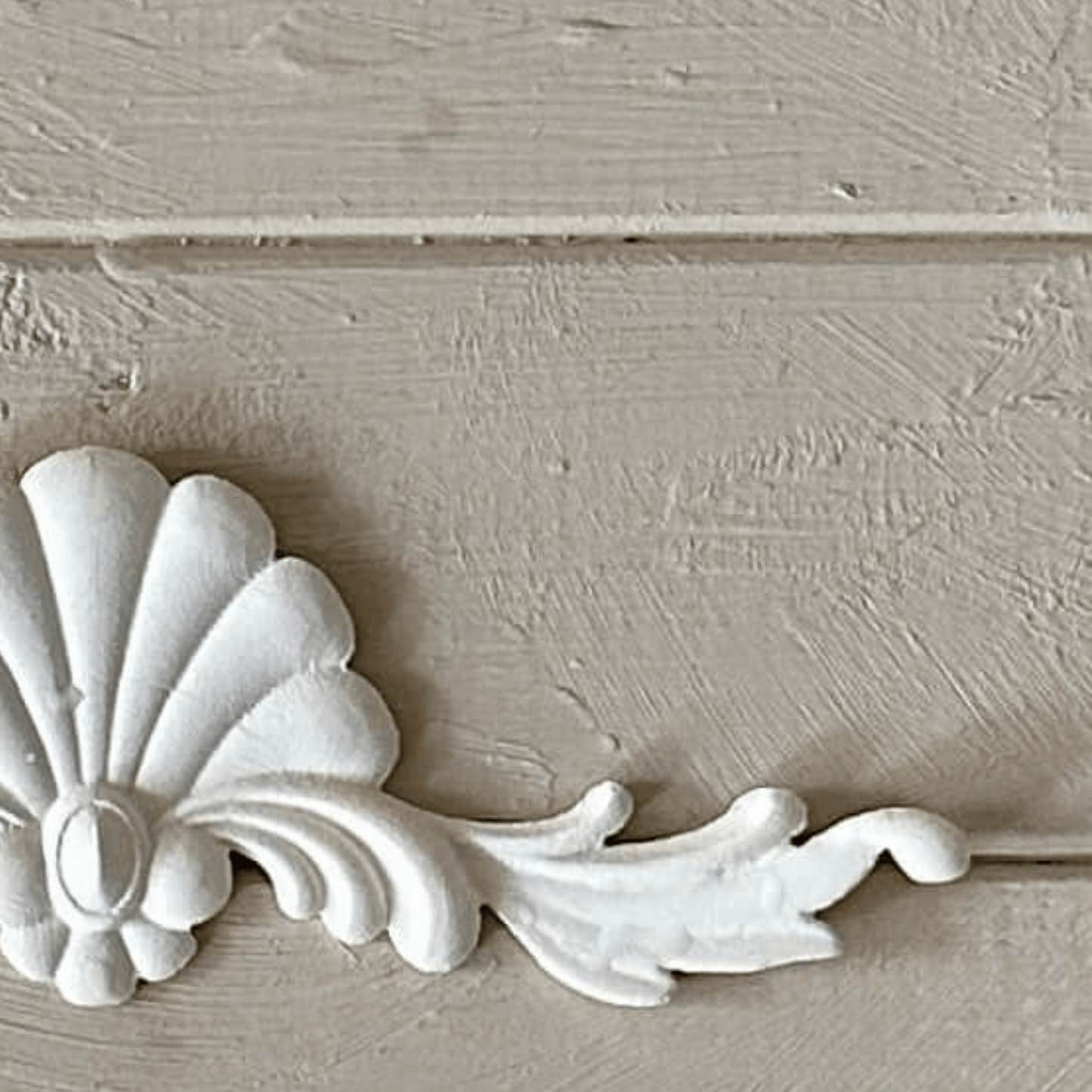 Pediment 003 - Resin Applique for Furniture & Crafts