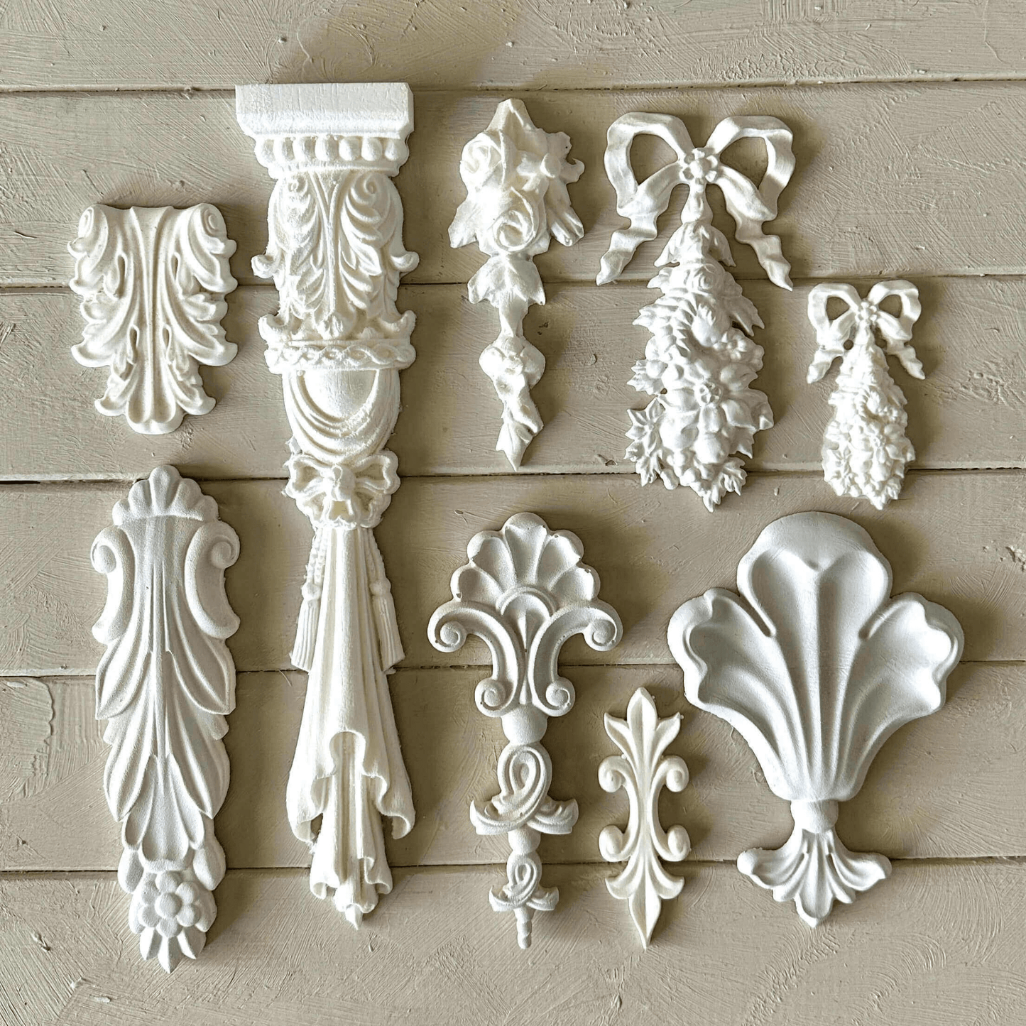 Drop 018 - Resin Applique for Furniture & Crafts