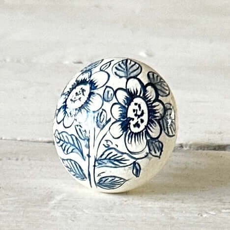 Clara - Blue & White Floral Knob