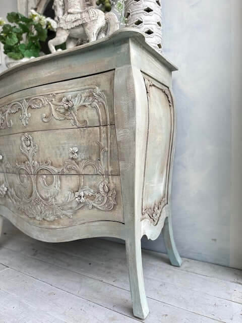 Jardin French Style Bombe Commode Drawers