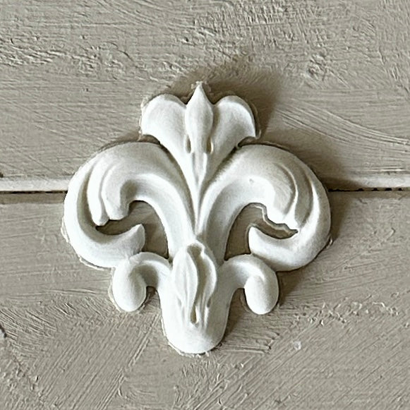 Plaque 032 - Resin Applique for Furniture & Crafts