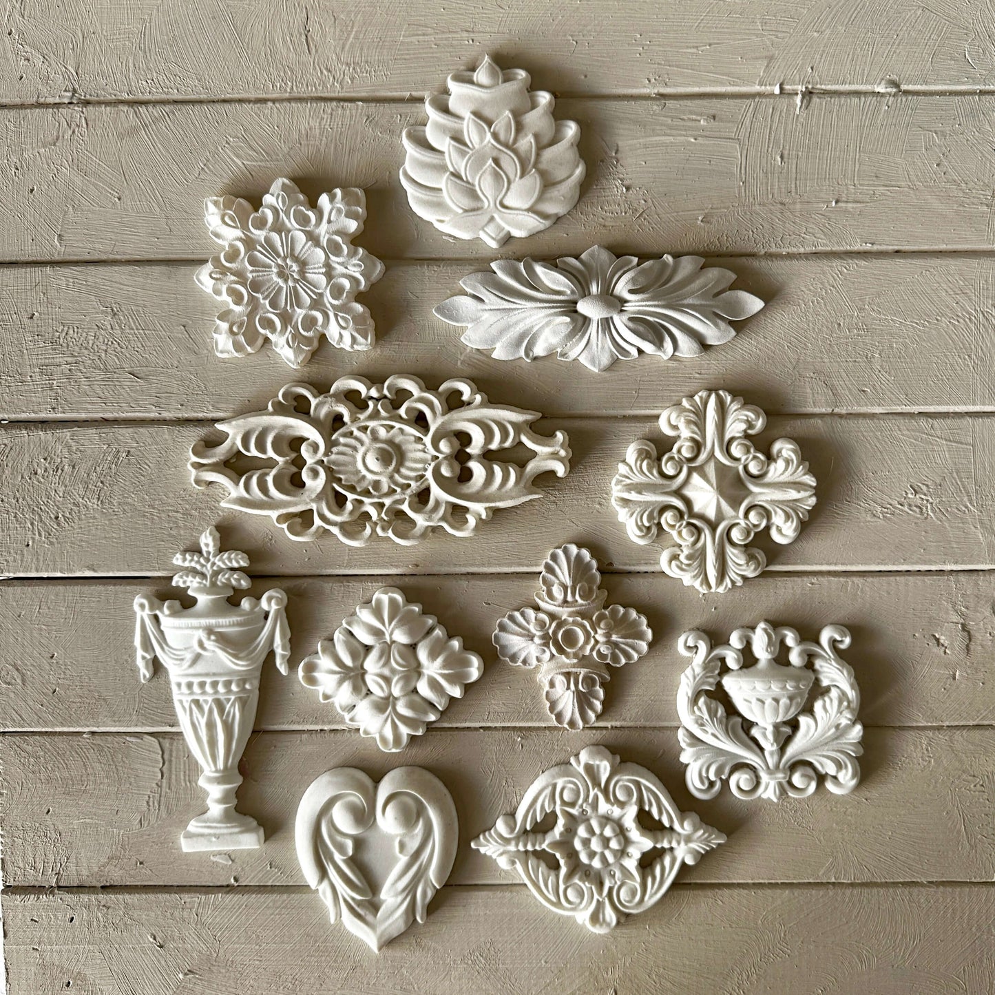Plaque 001 - Resin Applique for Furniture & Crafts