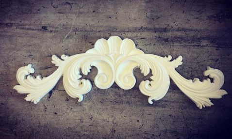 Pediment 020