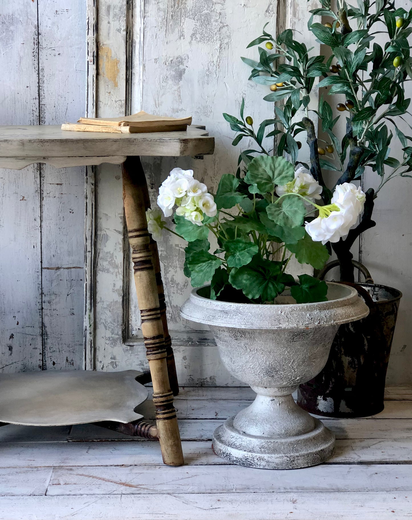 Fly Away Side Table