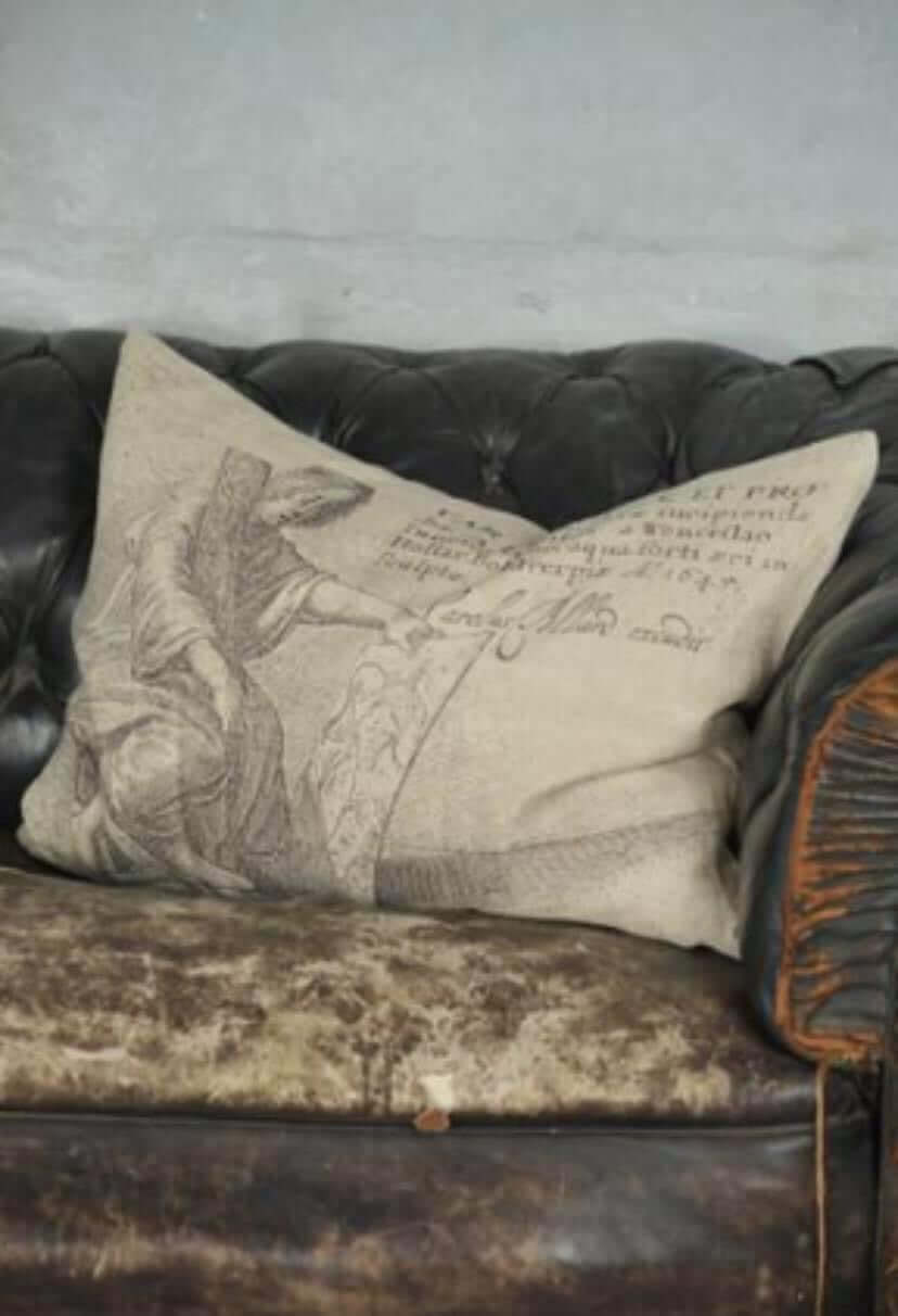 Artist Cushion