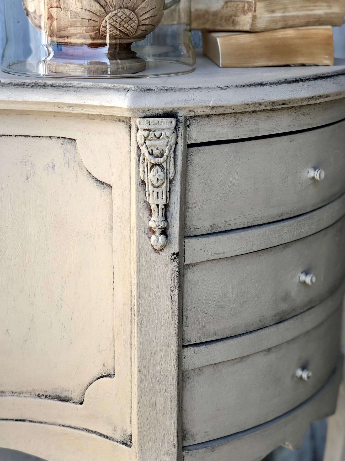 Louis Cabinet