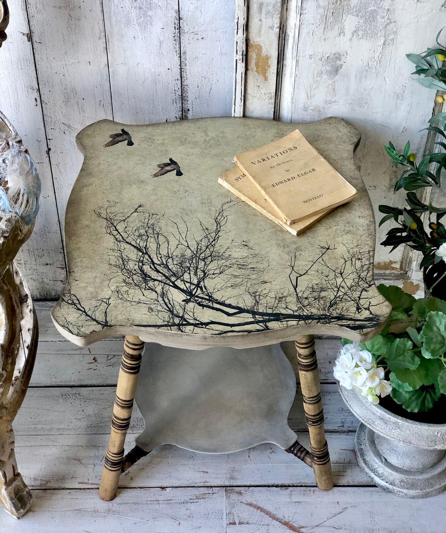 Fly Away Side Table