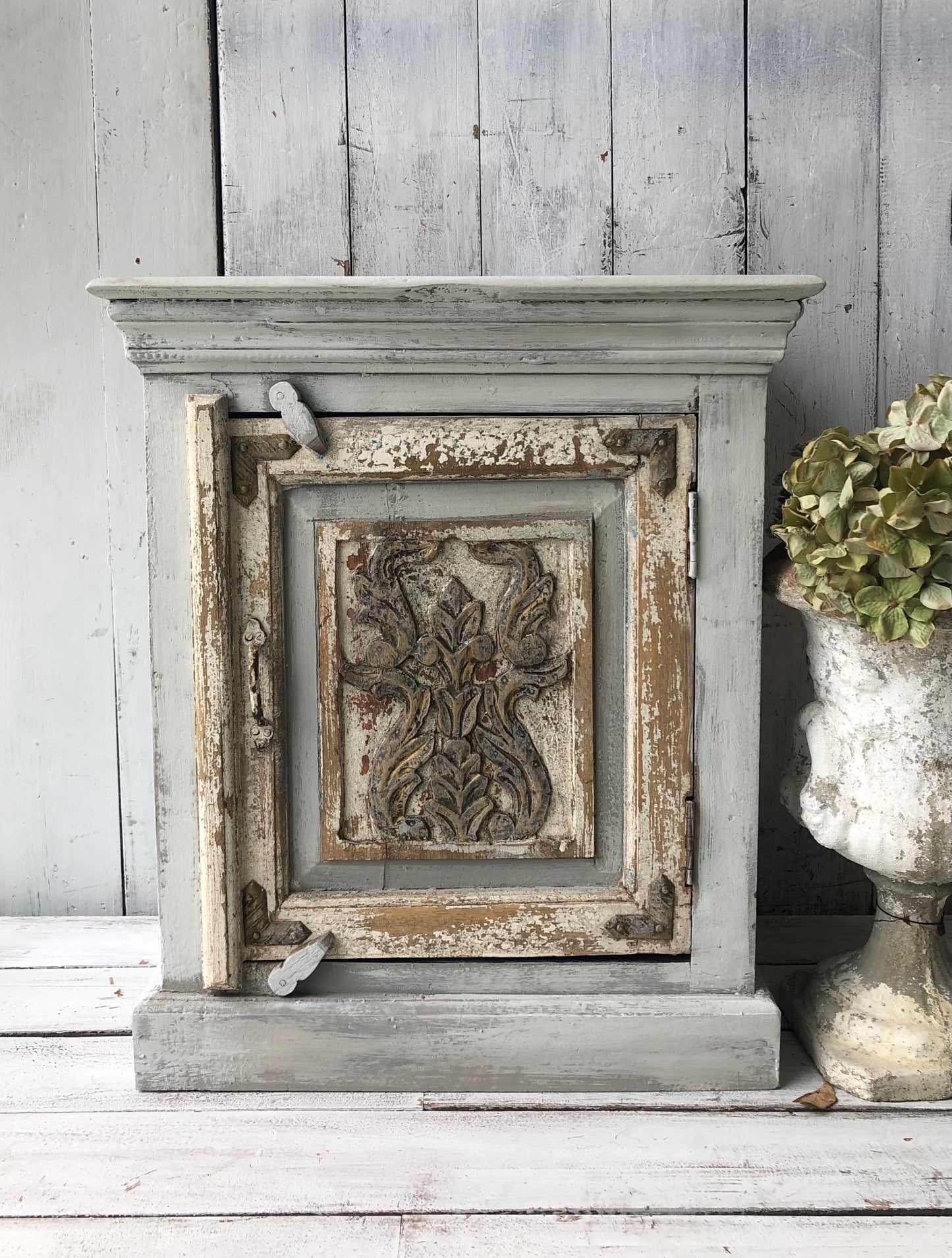Heidi Ornate Cabinet