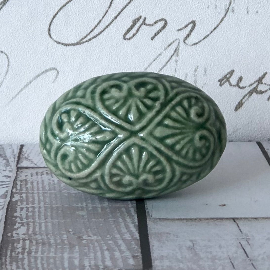 Nouveau Sage Oval Ceramic Knob