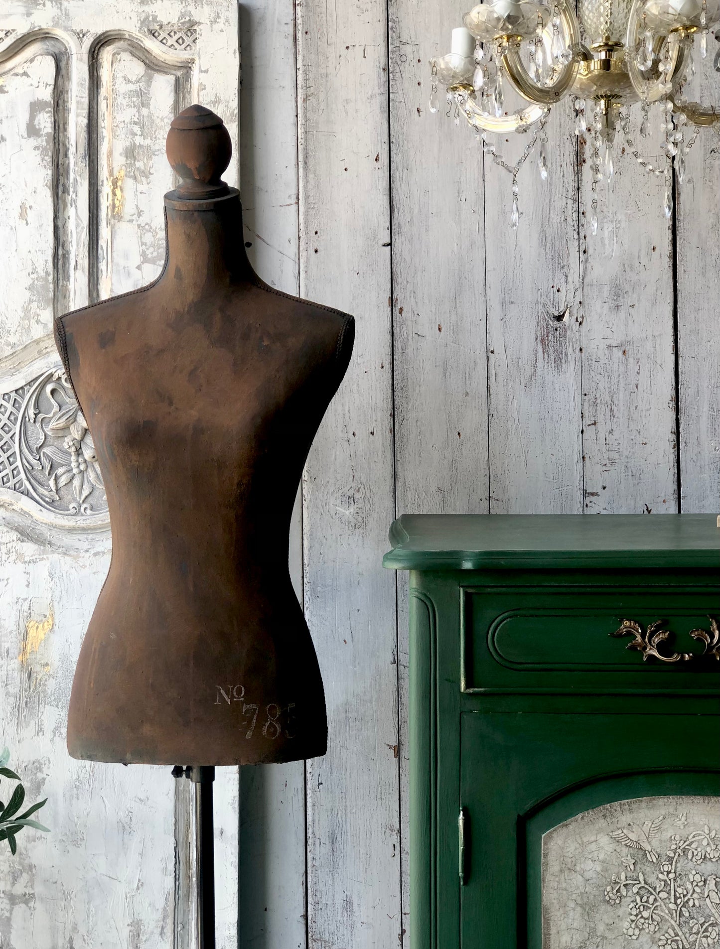 Brocante Style Mannequin