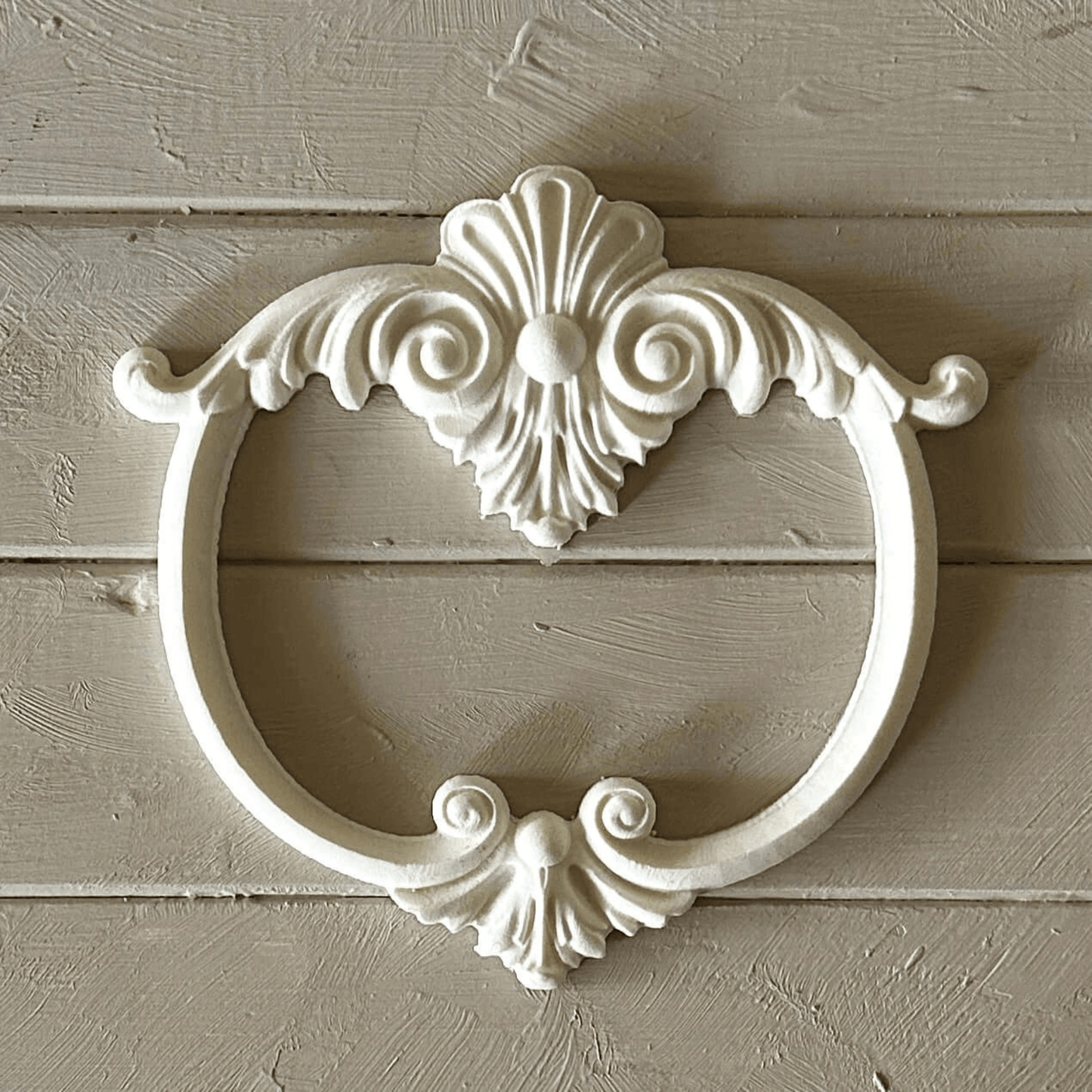 Centrepiece 002 - Resin Applique for Furniture & Crafts