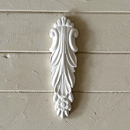 Drop 012 - Resin Applique for Furniture & Crafts, vintage acanthus-style drop detail in white.