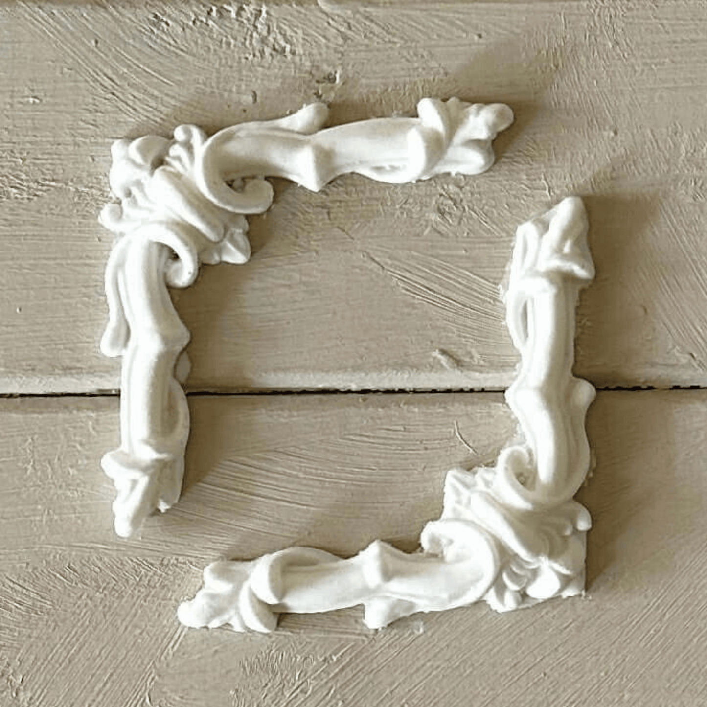 Corner 014 - Resin Applique for Furniture & Crafts