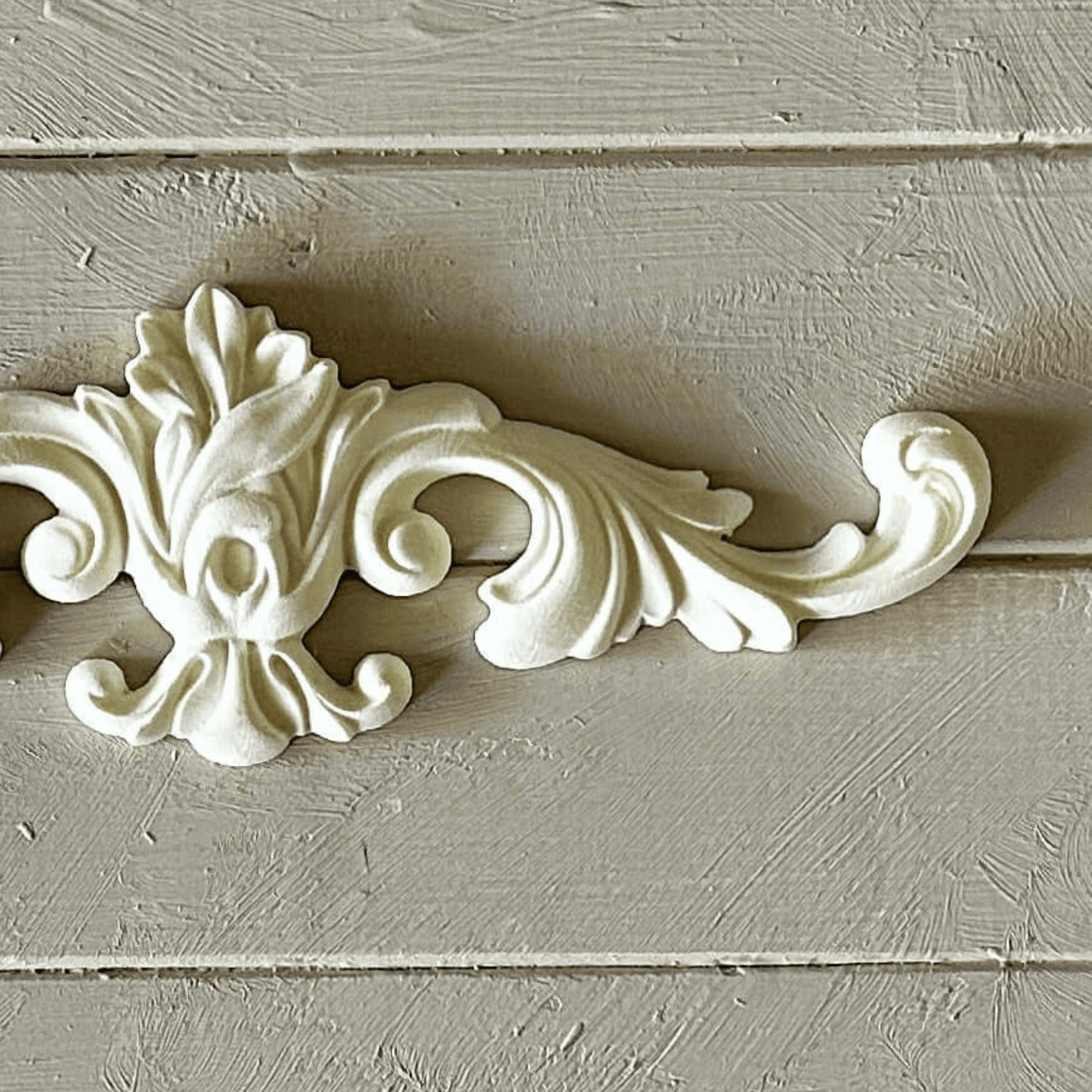 Pediment 008 - Resin Applique for Furniture & Crafts