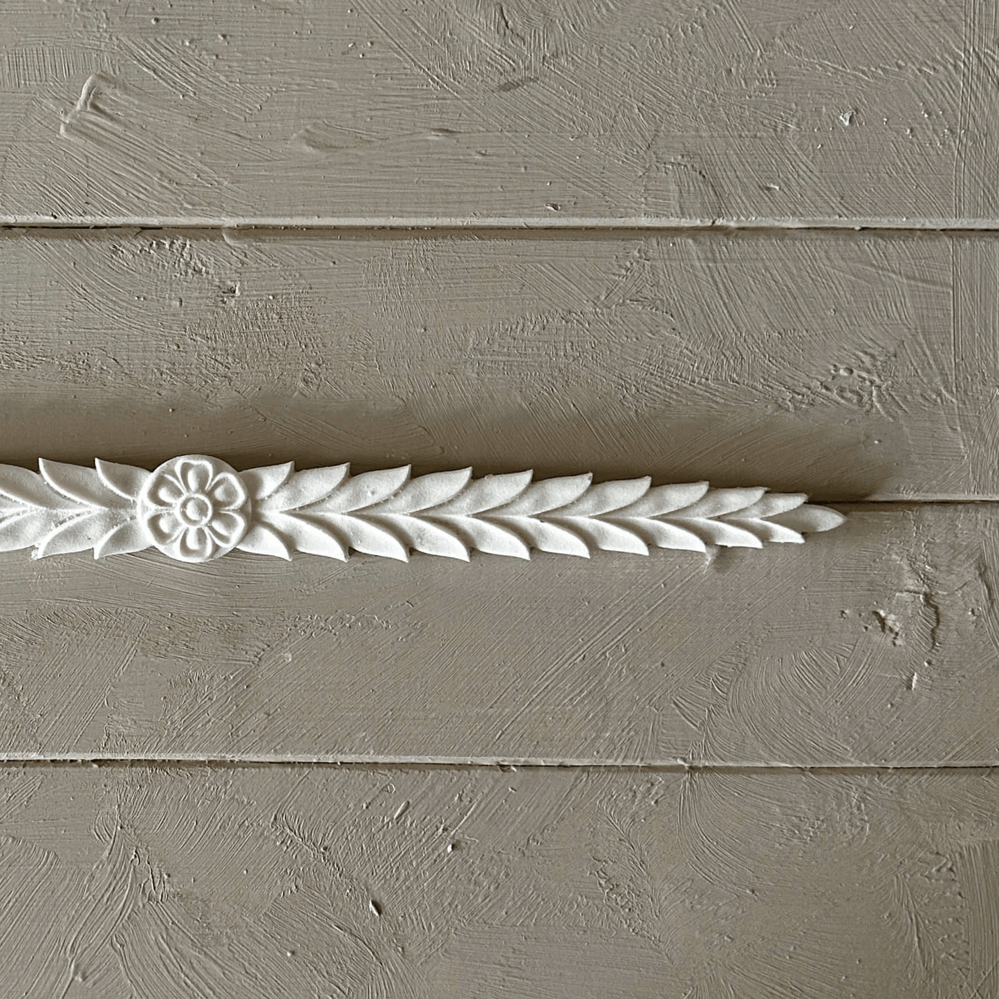 Centrepiece 003 - Resin Applique for Furniture & Crafts