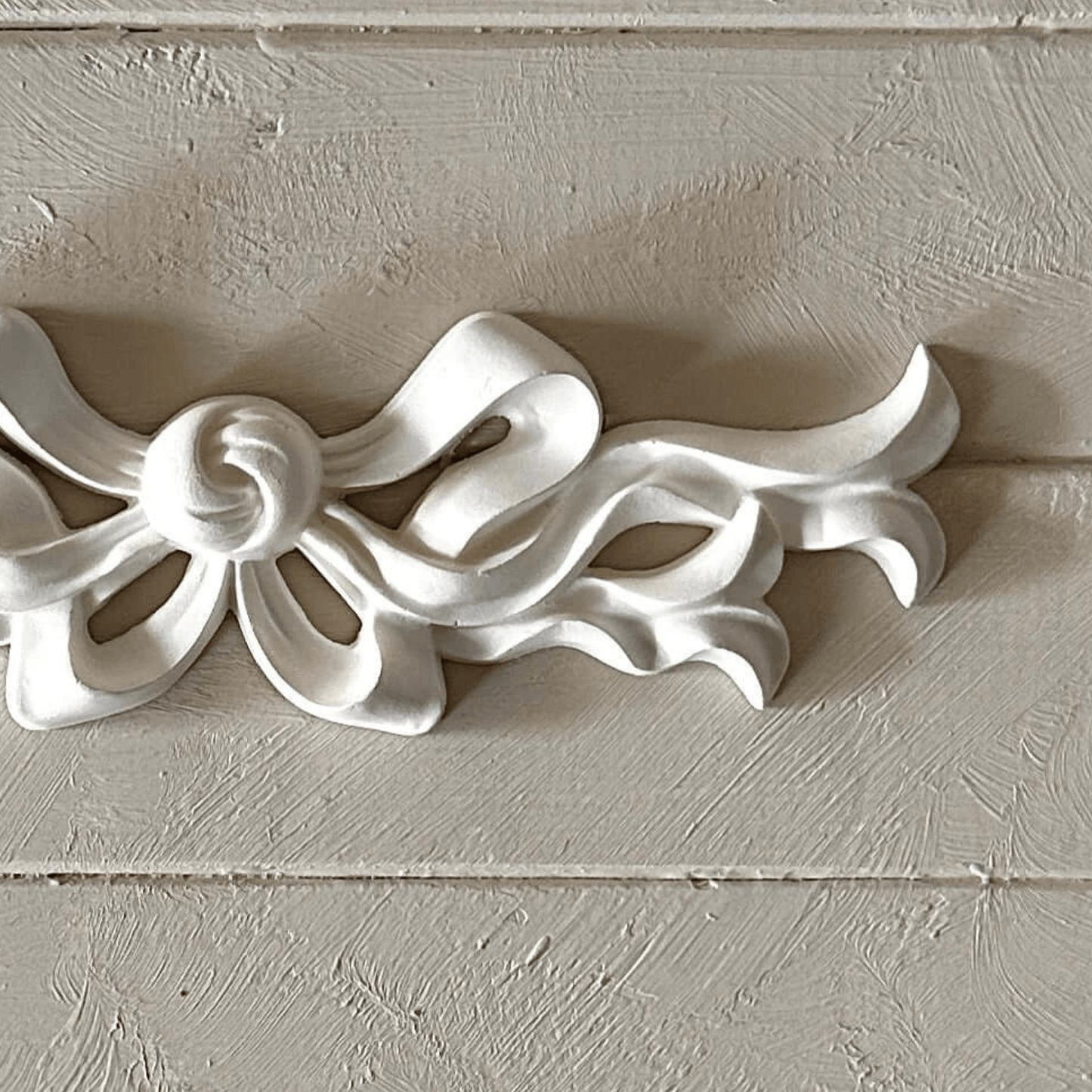 Pediment 026 - Resin Applique for Furniture & Crafts