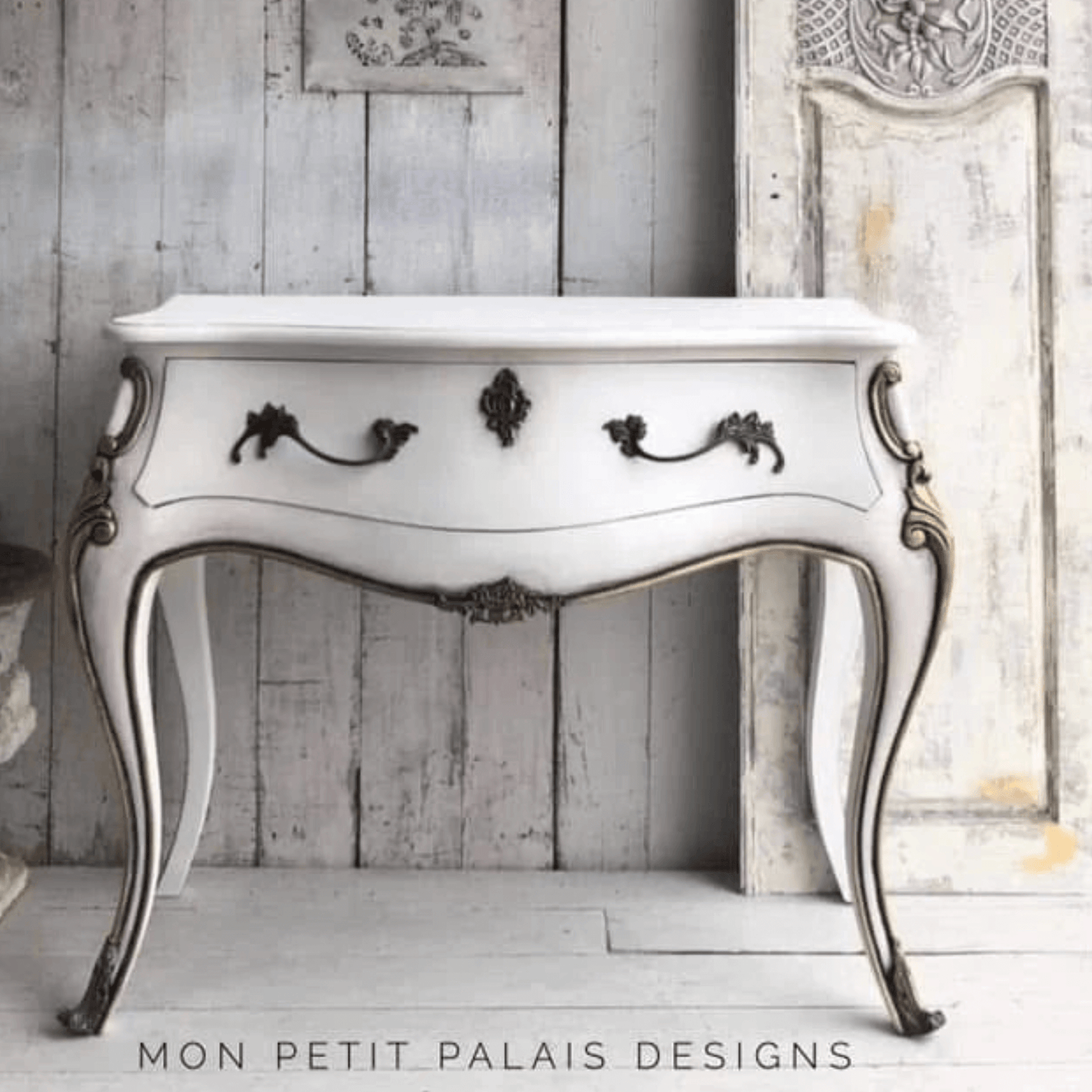 Pure White - Annie Sloan Chalk Paint®