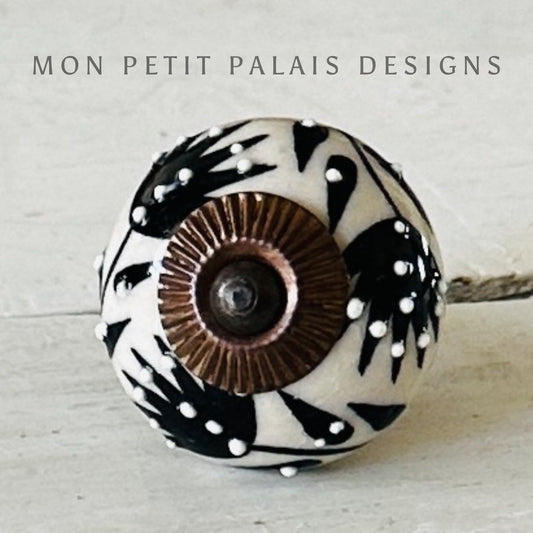 Mila Black & Cream Ceramic Knob