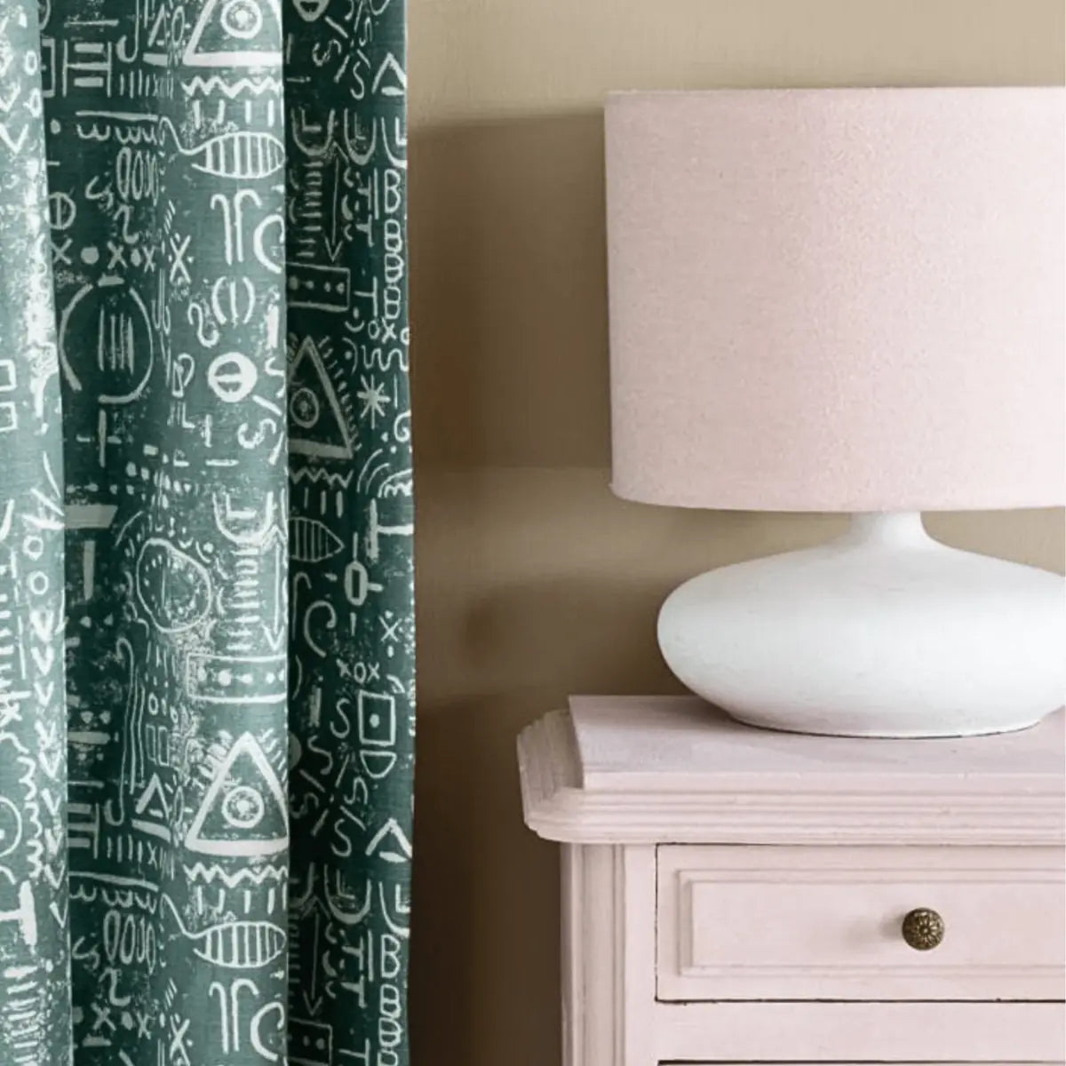 Antoinette - Annie Sloan Chalk Paint®