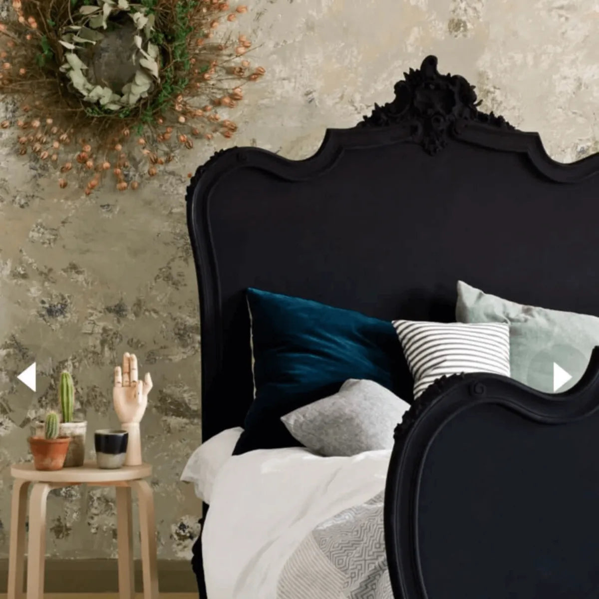 Athenian Black - Annie Sloan Chalk Paint®