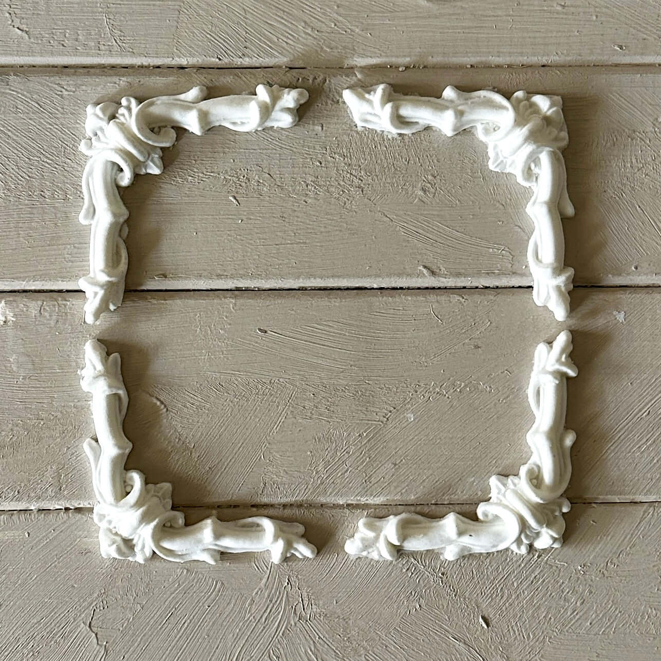 Corner 014 - Resin Applique for Furniture & Crafts