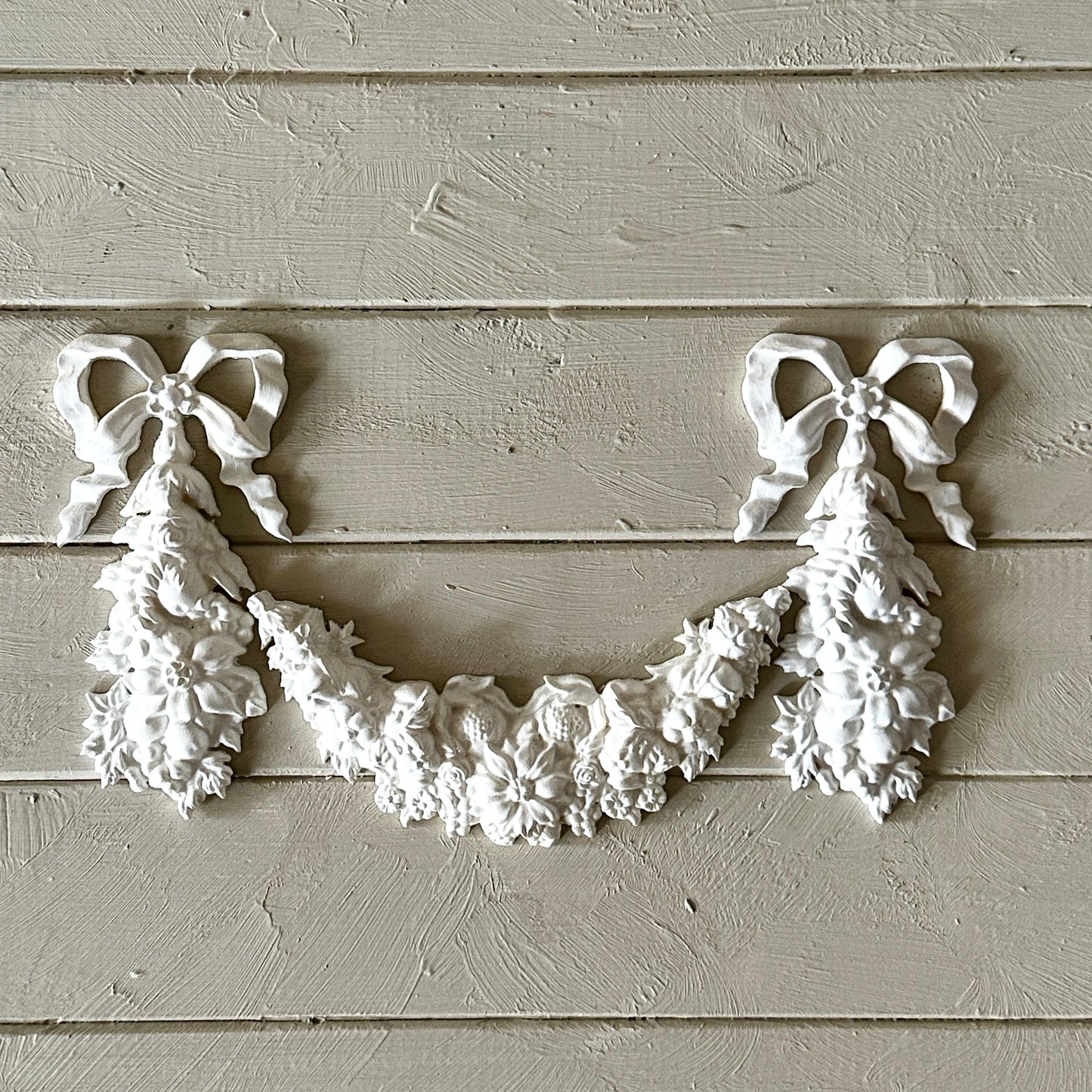 Drop 001 - Resin Applique for Furniture & Crafts