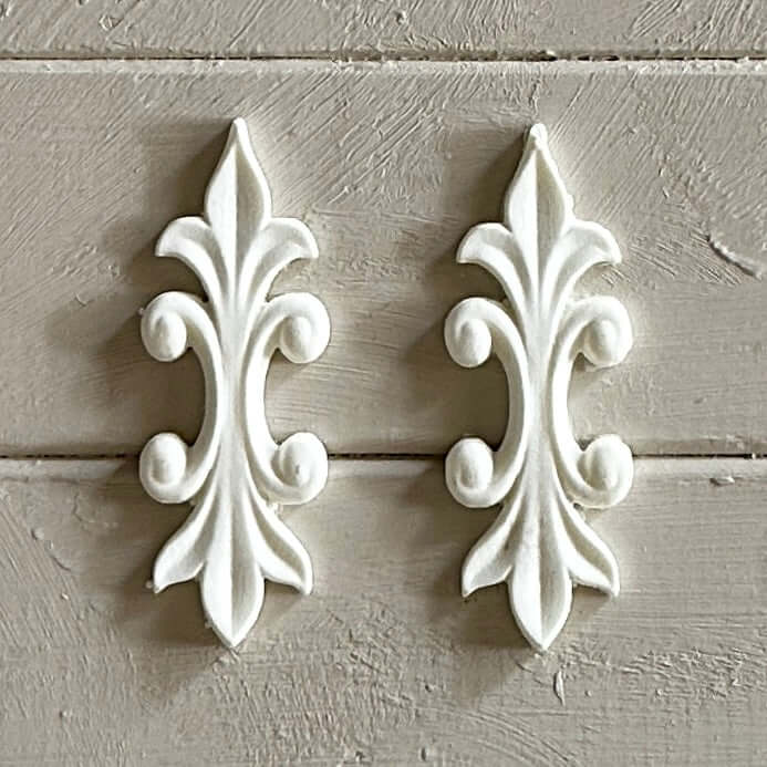 Drop 002 - Resin Applique for Furniture & Crafts showcasing elegant scroll-and-point design in white.