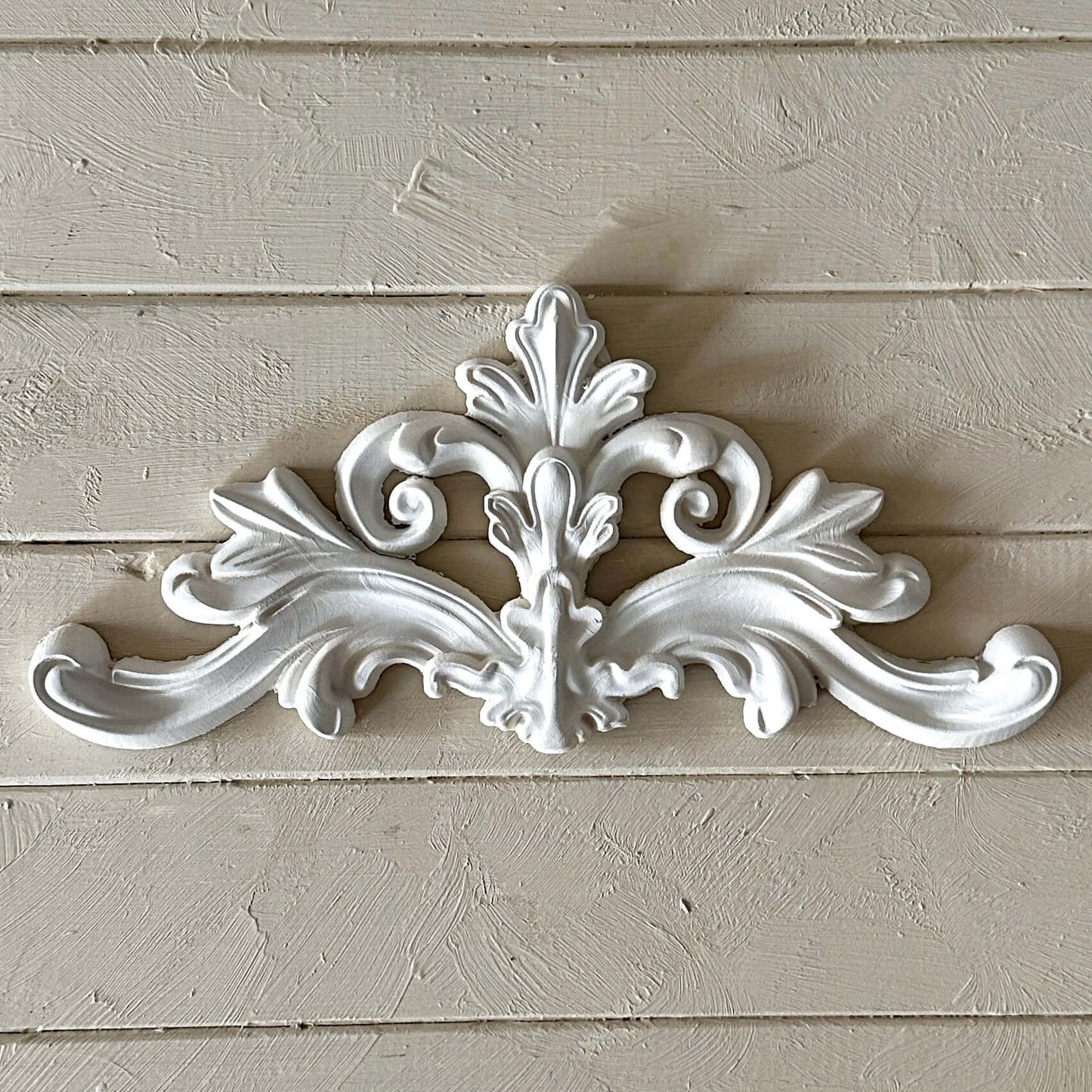 Pediment 022 - Resin Applique for Furniture & Crafts