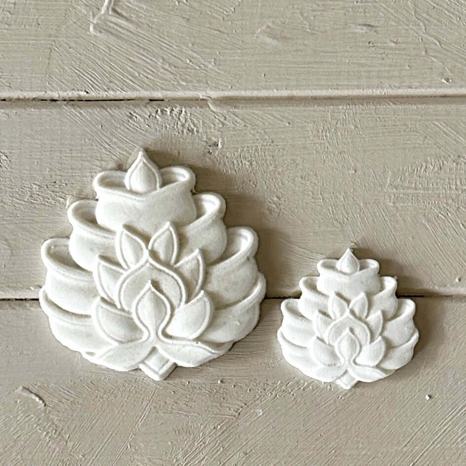 Plaque 011 - Resin Applique for Furniture & Crafts