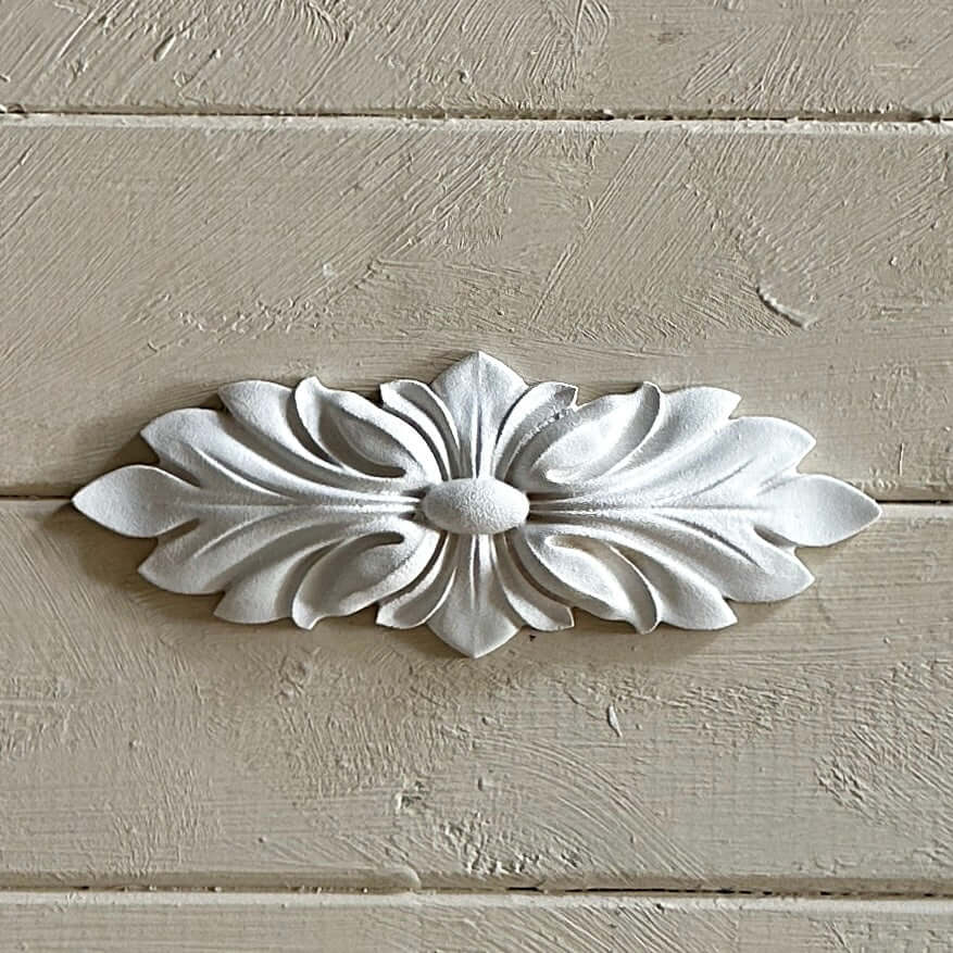 Plaque 018 - Resin Applique for Furniture & Crafts