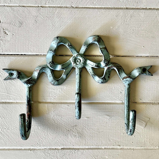 Teale Bow Wall Hook – Vintage Coastal-Style Metal Triple Hook with whimsical bow and bird details.