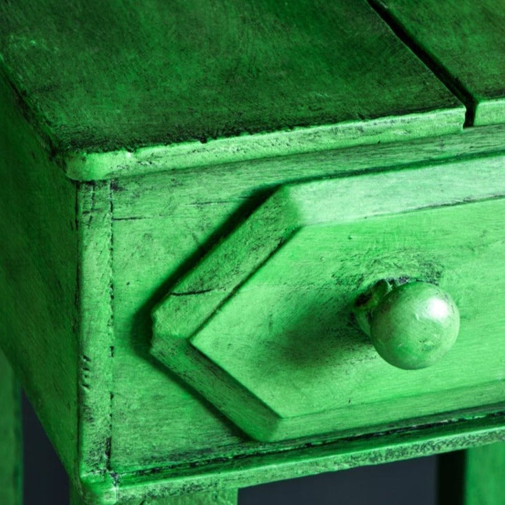 Antibes Green with Black Wax