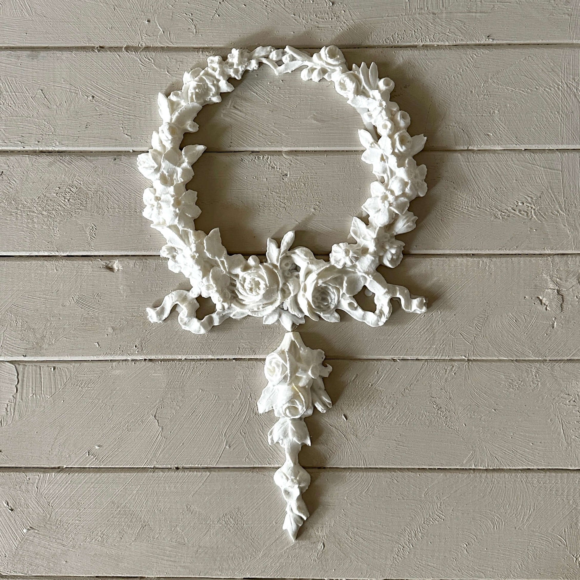 Drop 019 - Resin Applique for Furniture & Crafts decorative white floral design on a wooden background.