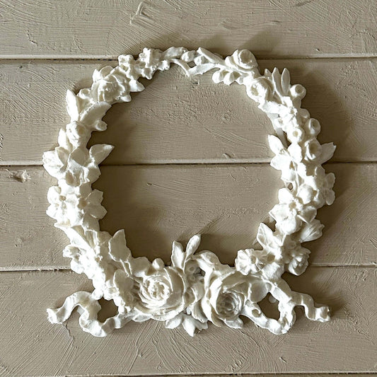 Wreath 003 - Resin Applique for Furniture & Crafts