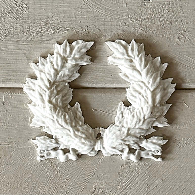 Wreath 005 - Resin Applique for Furniture & Crafts