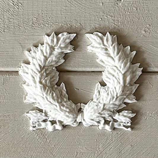 Wreath 005 - Resin Applique for Furniture & Crafts