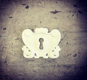 Escutcheon 002
