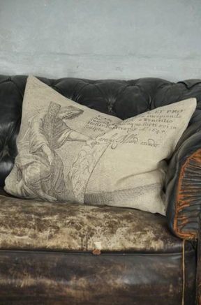 Artist Cushion