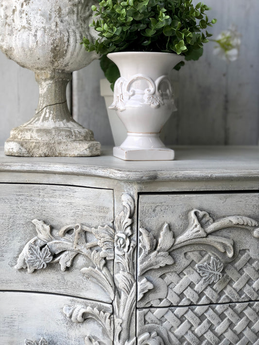 De L’Orangerie Ornate Cabinet