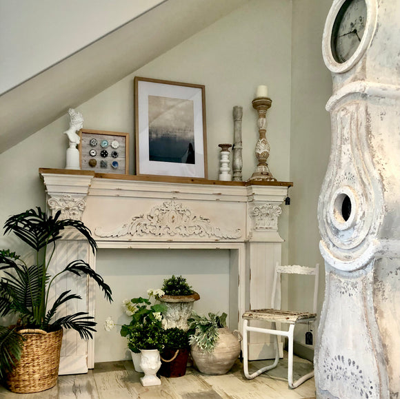 Louis Fire Surround