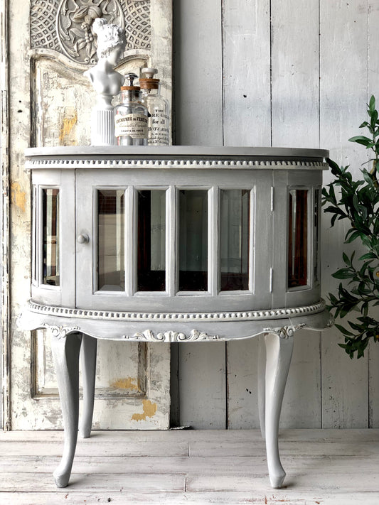 Delphine Drinks Cabinet