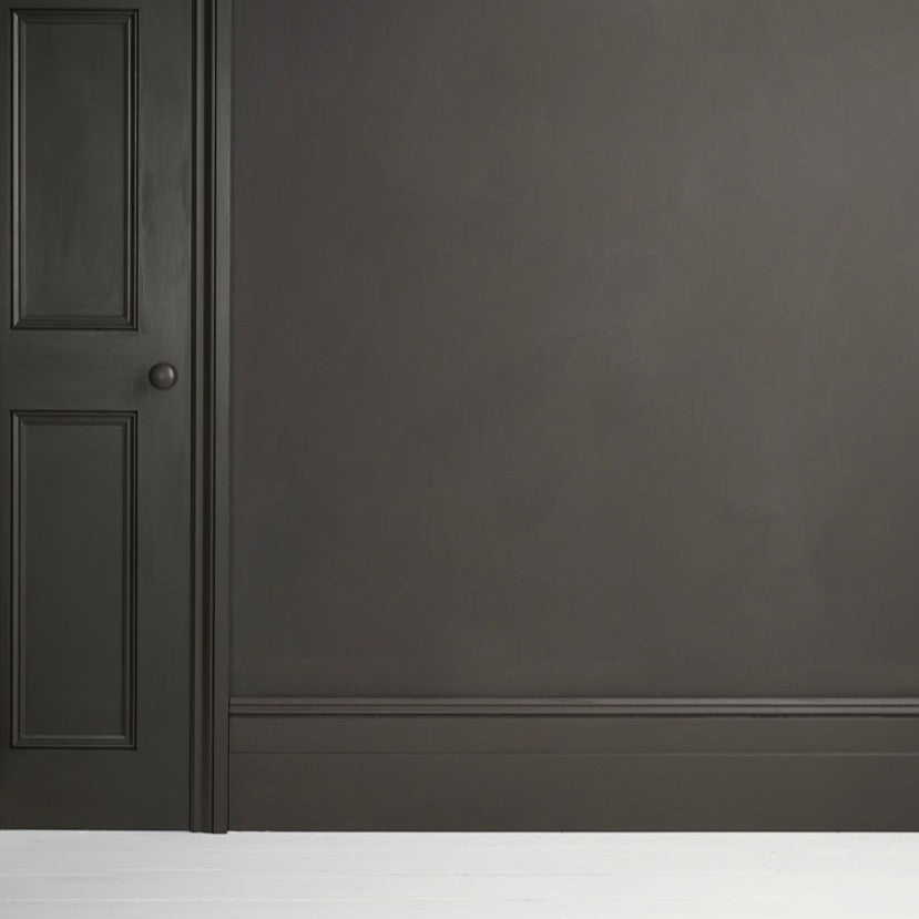 Annie Sloan Graphite Satin Paint