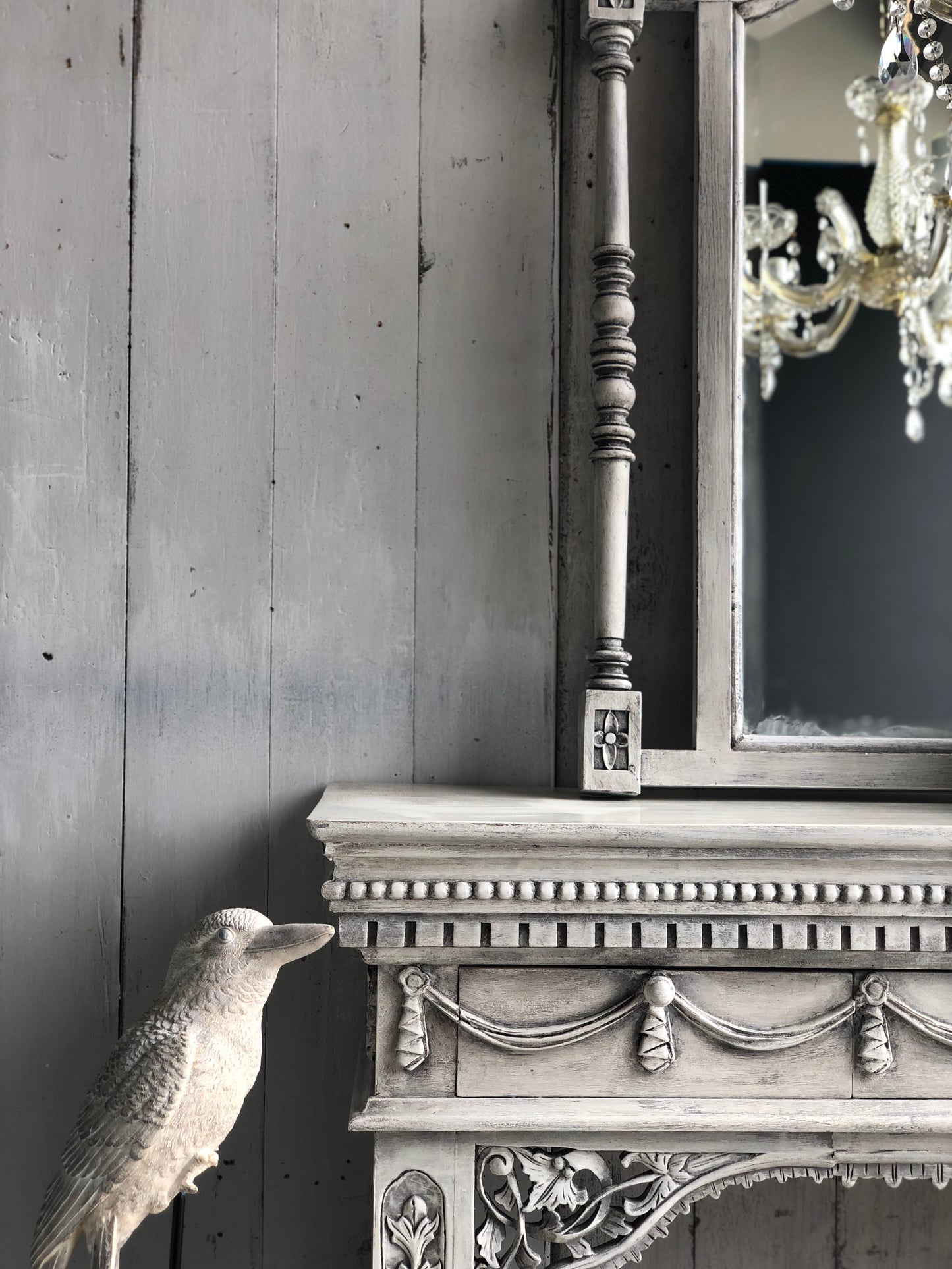 Reveiller Console table